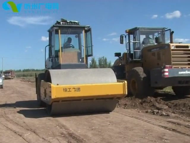 繁峙 改善道路交通环境 助力双百攻坚行动